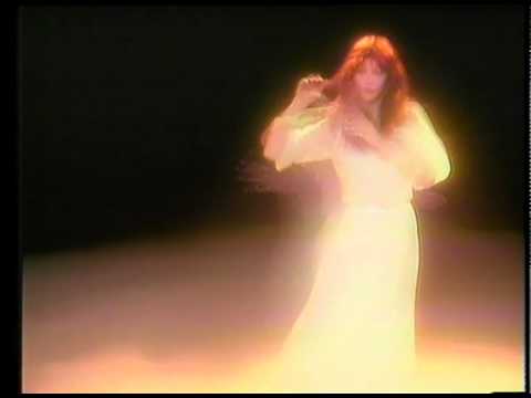 Kate Bush - Wuthering Heights